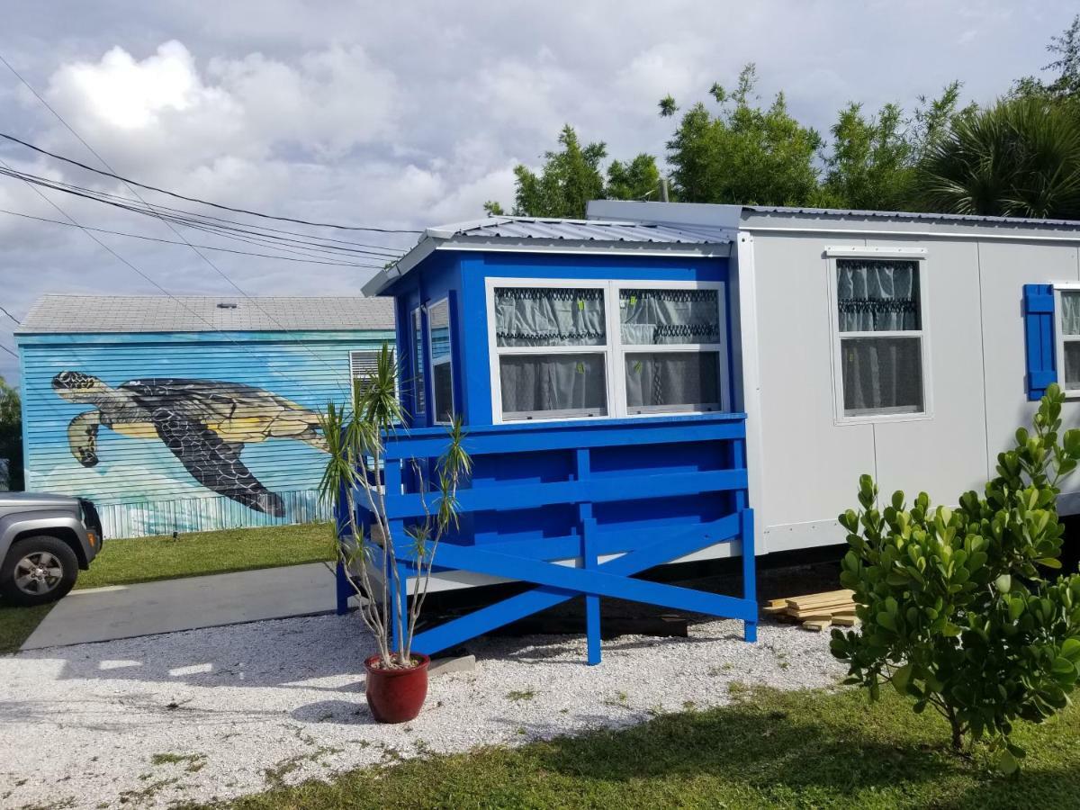 Tiny House Siesta Villa Sarasota Exterior photo
